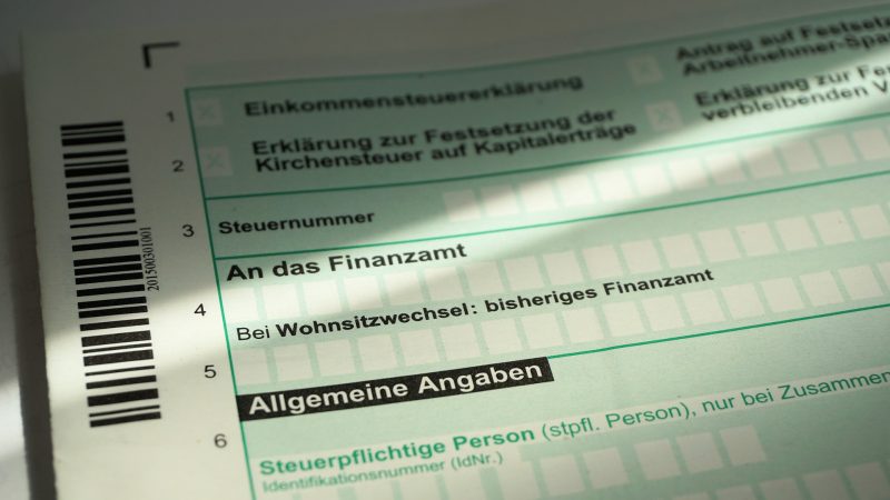 steuererklarung-bei-photovoltaik-anlagen-das-muessen-sie-beachten-sunshine-energy